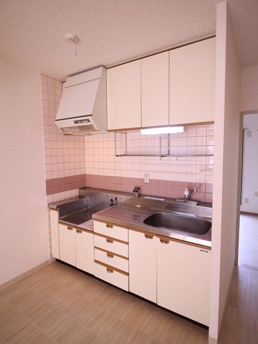 サンハイム南山本の物件内観写真