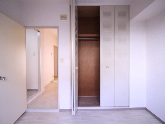 サンハイム南山本の物件内観写真