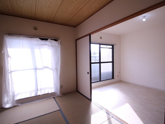 サンハイム南山本の物件内観写真