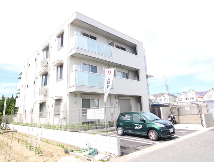 Ｓｔｏｒｃｈ　Ｂｕｒｇの物件外観写真