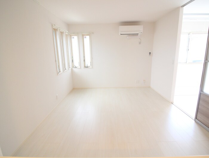 Ｓｔｏｒｃｈ　Ｂｕｒｇの物件内観写真