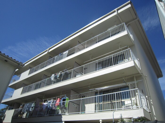 ミウラマンションの物件外観写真