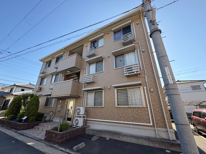 アピテ高安の物件外観写真