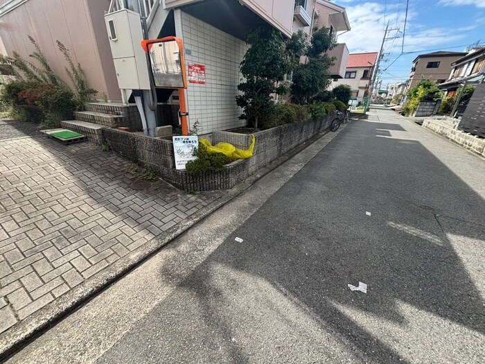 サンロイヤルの物件外観写真