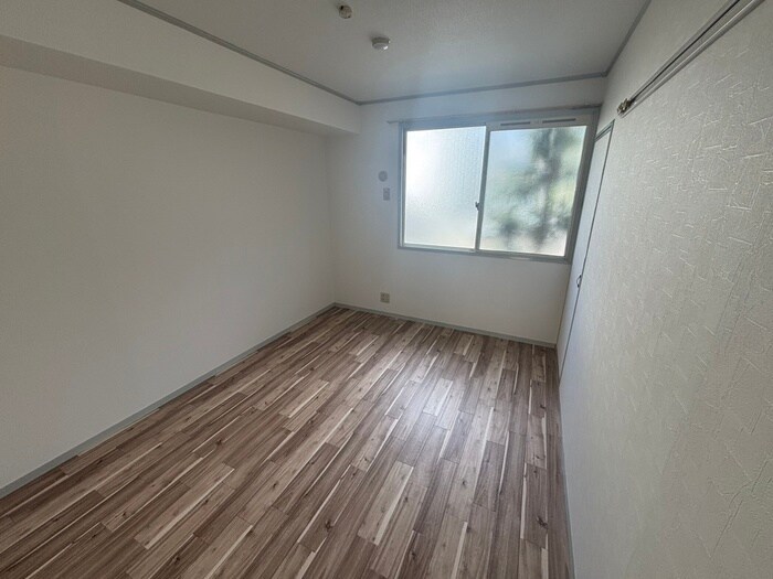 サンロイヤルの物件内観写真