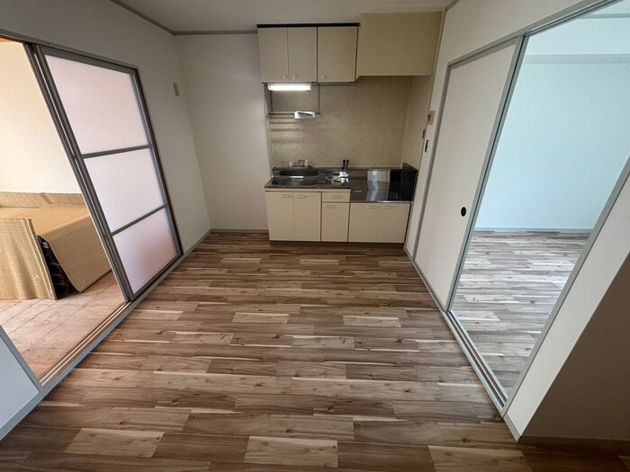 サンロイヤルの物件内観写真