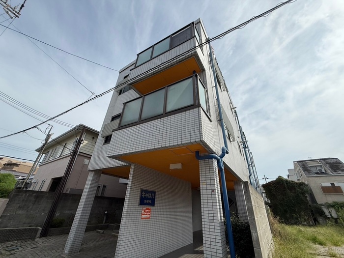 キャロル北桜塚の物件外観写真