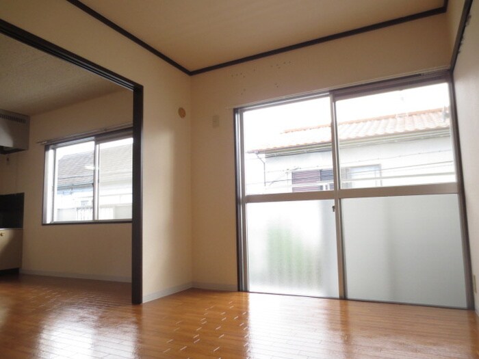 谷口町ハイツＡの物件内観写真