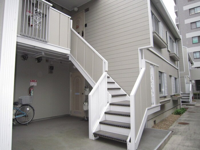 谷口町ハイツＡの物件外観写真