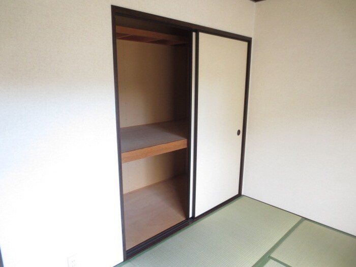 谷口町ハイツＡの物件内観写真