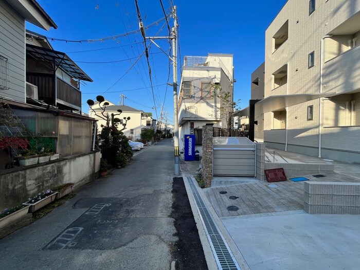 リッシュフラーズ蛍池の物件外観写真