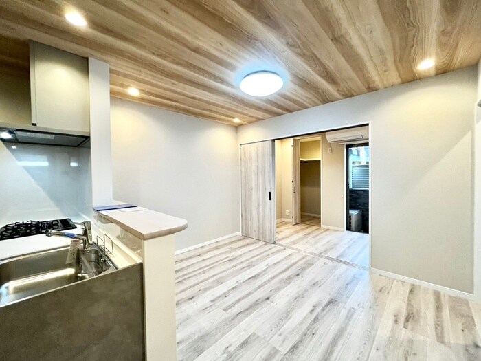 KRM　RESIDENCE　TSUKAGUCHIの物件内観写真