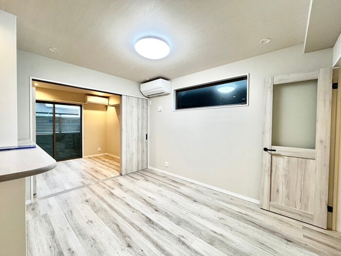 KRM　RESIDENCE　TSUKAGUCHIの物件内観写真