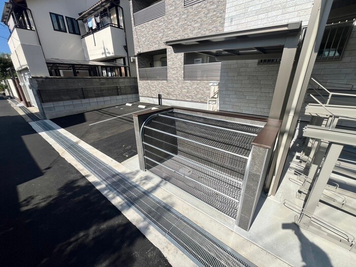 KRM　RESIDENCE　TSUKAGUCHIの物件外観写真