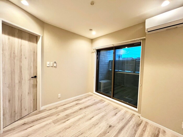 KRM　RESIDENCE　TSUKAGUCHIの物件内観写真