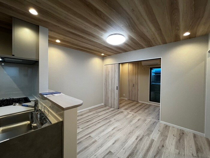 KRM　RESIDENCE　TSUKAGUCHIの物件内観写真