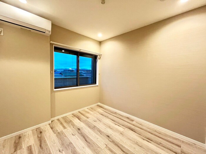 KRM　RESIDENCE　TSUKAGUCHIの物件内観写真