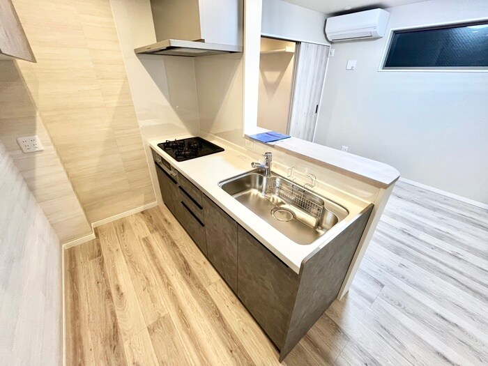 KRM　RESIDENCE　TSUKAGUCHIの物件内観写真