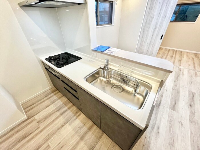 KRM　RESIDENCE　TSUKAGUCHIの物件内観写真