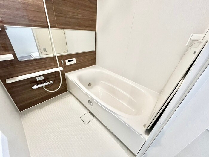 KRM　RESIDENCE　TSUKAGUCHIの物件内観写真