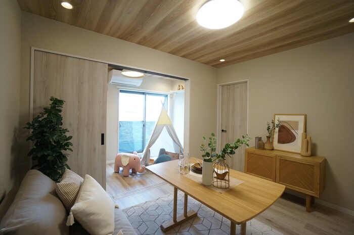 KRM　RESIDENCE　TSUKAGUCHIの物件内観写真