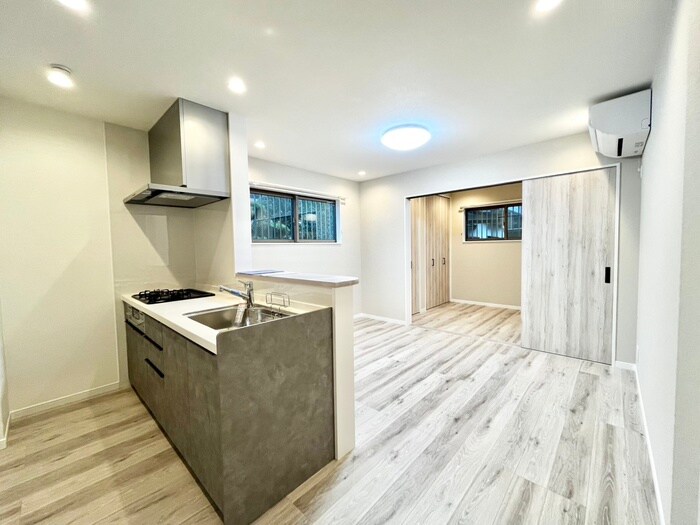 KRM　RESIDENCE　TSUKAGUCHIの物件内観写真