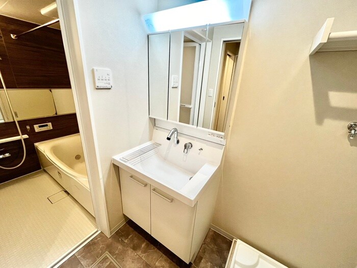 KRM　RESIDENCE　TSUKAGUCHIの物件内観写真