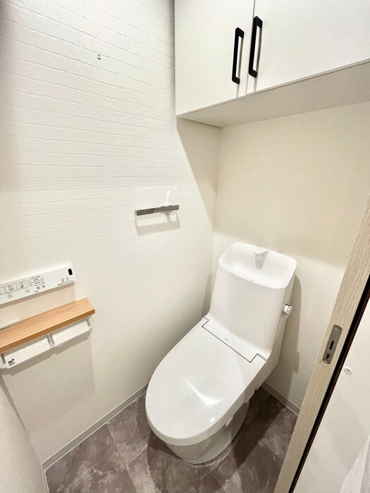 KRM　RESIDENCE　TSUKAGUCHIの物件内観写真