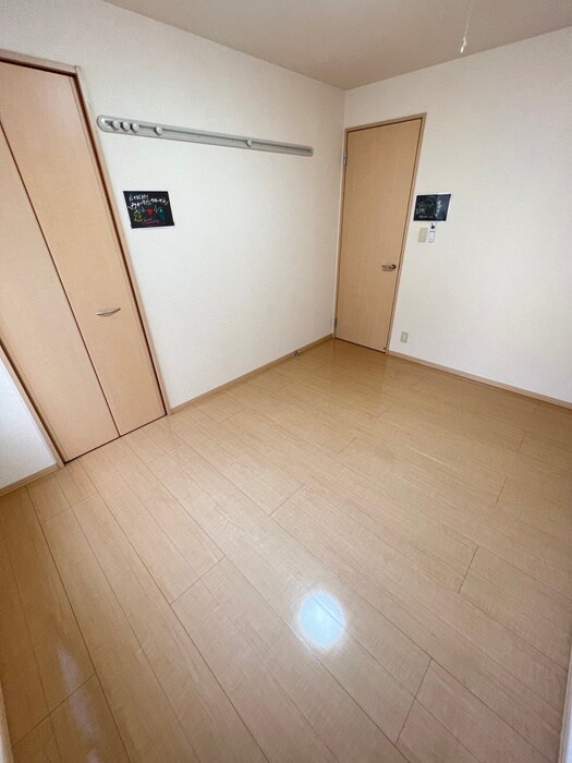 ウエストリバ－Ⅱの物件内観写真