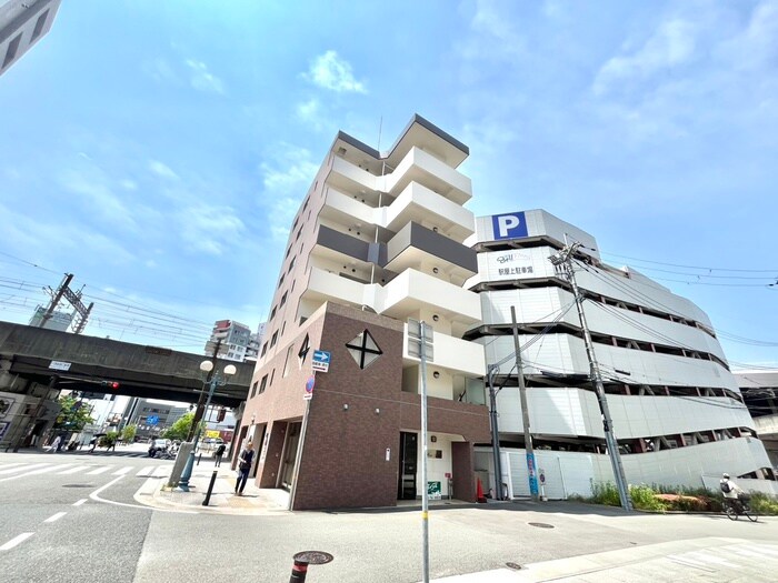 カ－サアセボの物件外観写真