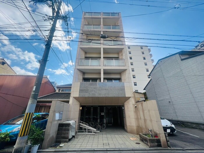 サンロイヤル五条の物件外観写真