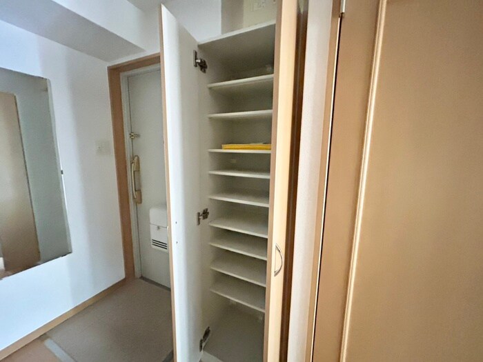 サンロイヤル五条の物件内観写真