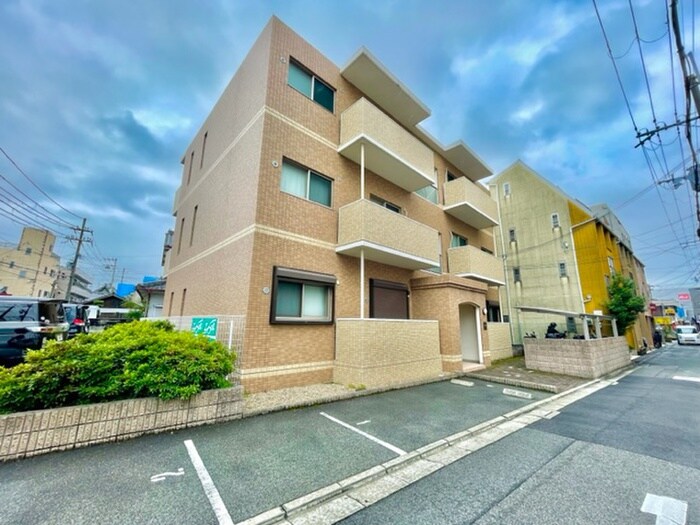 コモドカ－サの物件外観写真