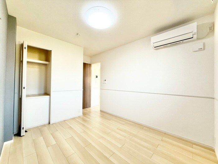 エスポワール下赤田の物件内観写真