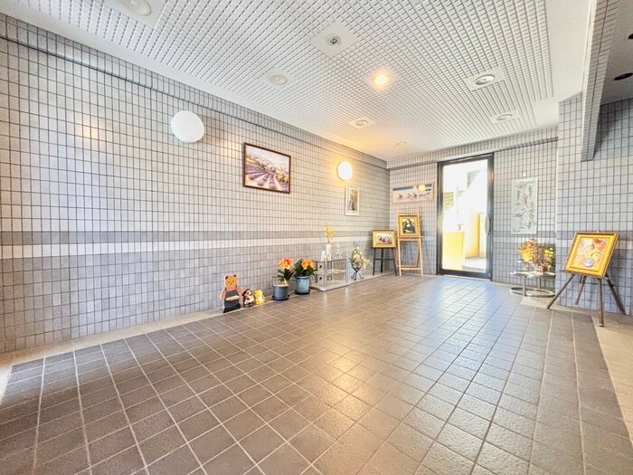 ｴｽﾍﾟﾗｰﾙ・ﾐﾔの物件外観写真