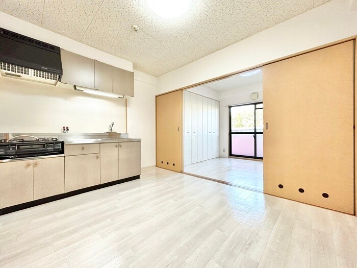 ｴｽﾍﾟﾗｰﾙ・ﾐﾔの物件内観写真