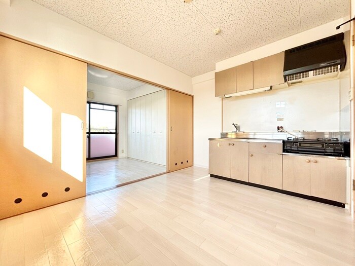 ｴｽﾍﾟﾗｰﾙ・ﾐﾔの物件内観写真