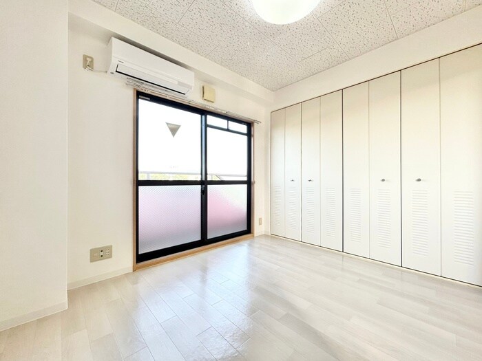 ｴｽﾍﾟﾗｰﾙ・ﾐﾔの物件内観写真