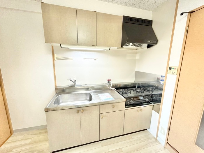 ｴｽﾍﾟﾗｰﾙ・ﾐﾔの物件内観写真