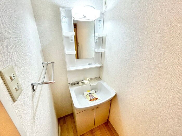 ｴｽﾍﾟﾗｰﾙ・ﾐﾔの物件内観写真