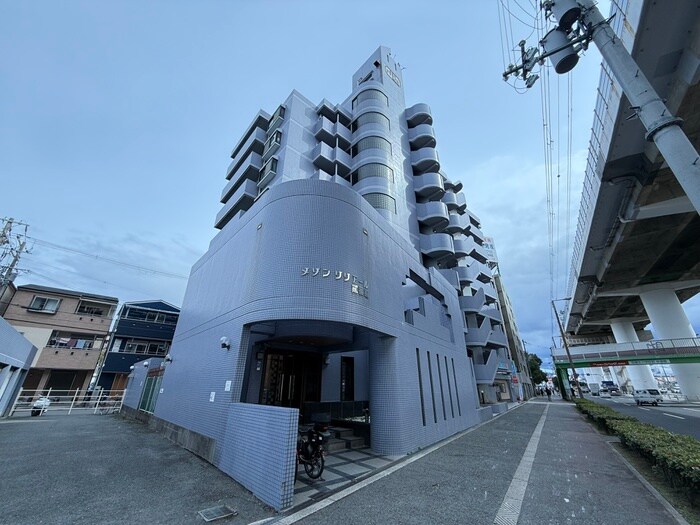 メゾンリリアール弍番館の物件外観写真