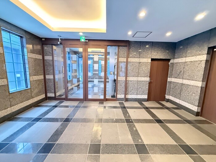 メゾンリリアール弍番館の物件外観写真