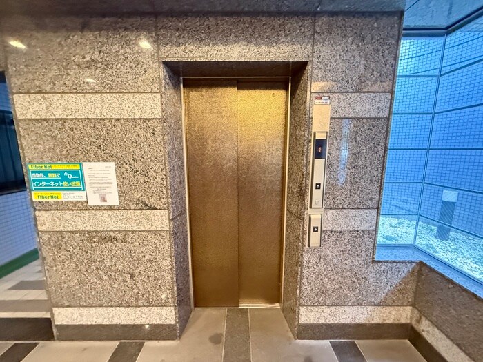 メゾンリリアール弍番館の物件外観写真