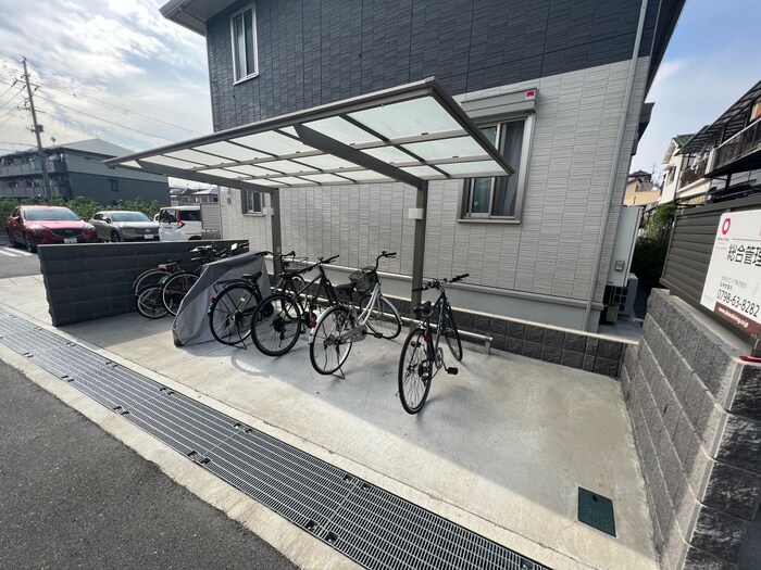 Ｄ－ｒｏｏｍ加茂　Ａ棟の物件外観写真