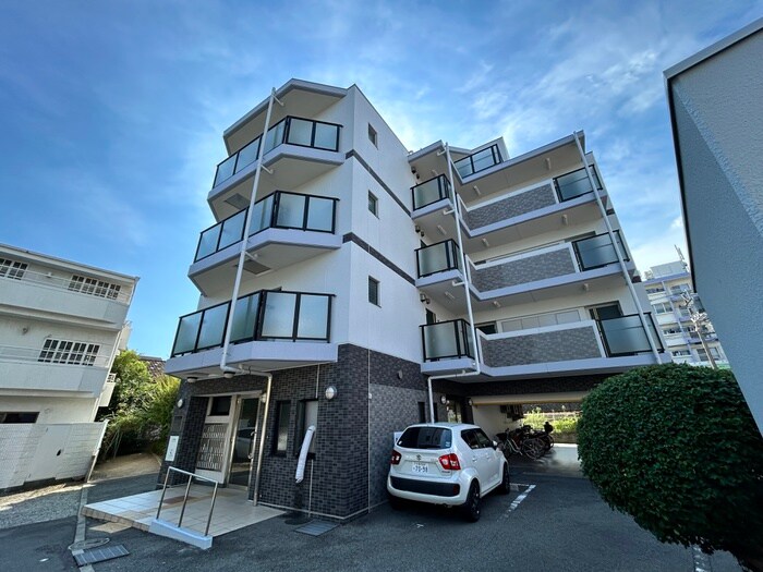 ﾗｲｼﾞﾝｸﾞﾊｲ千里山　山脇ﾏﾝｼｮﾝの物件外観写真