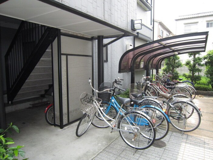 カサフェリスA棟の物件外観写真