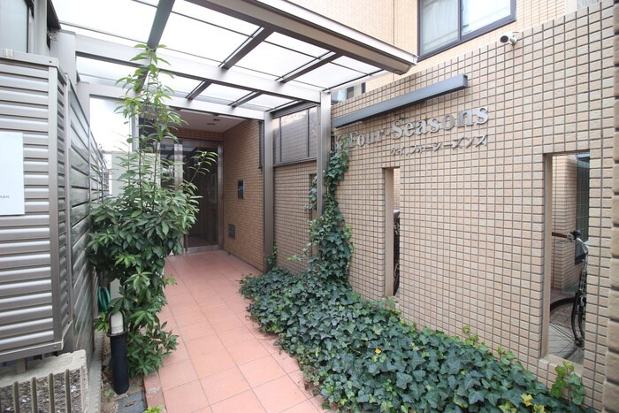 Ｋ・ｆｏｕｒ－ｓｅａｓｏｎｓの物件外観写真