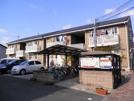 クロスロ－ドＡ棟の物件外観写真