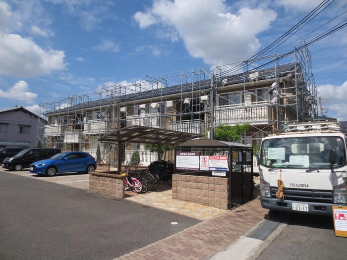 クロスロ－ドＡ棟の物件外観写真