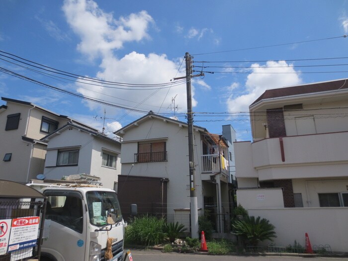 クロスロ－ドＡ棟の物件外観写真